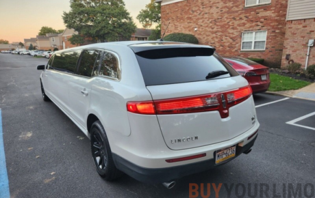 Lincoln MKT  '2013